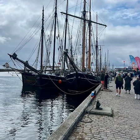 Charmerende I Skipperkvarteret I Med 3 Sovevaerelser * 马斯塔尔