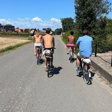 Charmerende I Skipperkvarteret I Med 3 Sovevaerelser 度假居