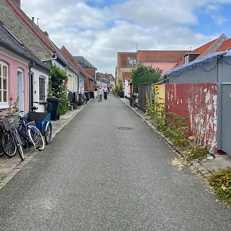 Charmerende I Skipperkvarteret I Med 3 Sovevaerelser 度假居
